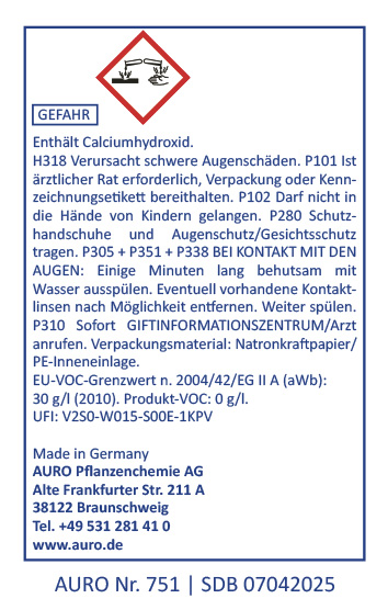 Etikett für ein chemisches Produkt mit Calciumhydroxid. Enthält Gefahrenhinweise, Sicherheitsanweisungen und Kontaktdaten des Herstellers. Das Etikett zeigt ein rotes Gefahrensymbol in Form einer Raute mit Ausrufezeichen. Der Text ist in deutscher Sprache